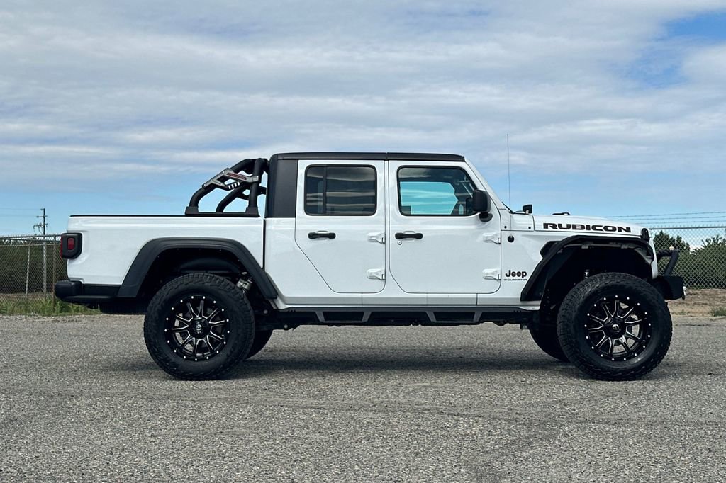 Used 2023 Jeep Gladiator Rubicon AWD/4WD image 7