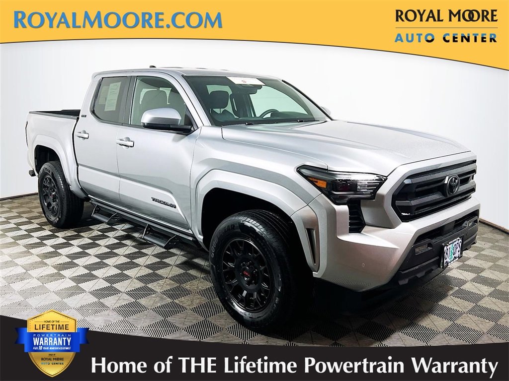 Certified 2025 Toyota Tacoma SR5 image 1