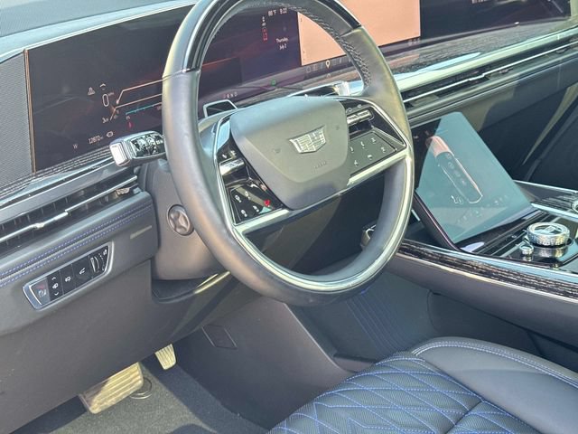 Certified 2025 Cadillac Escalade IQ Sport 1 w/ LPO, ONYX Package AWD/4WD image 19