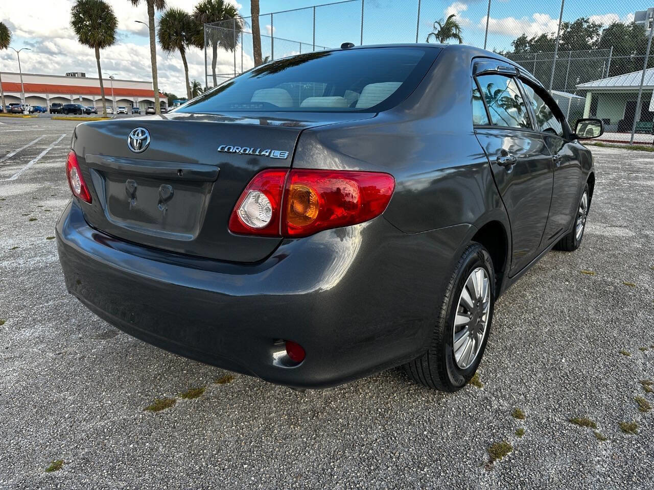Used 2009 Toyota Corolla LE FWD image 6