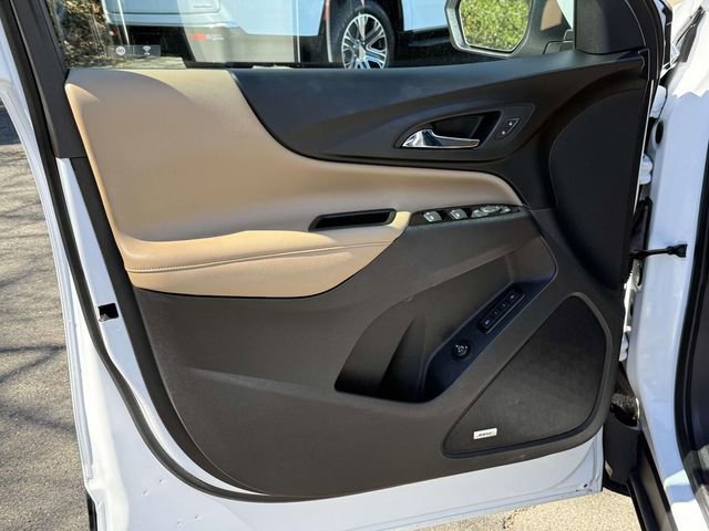 Used 2023 Chevrolet Equinox Premier image 8
