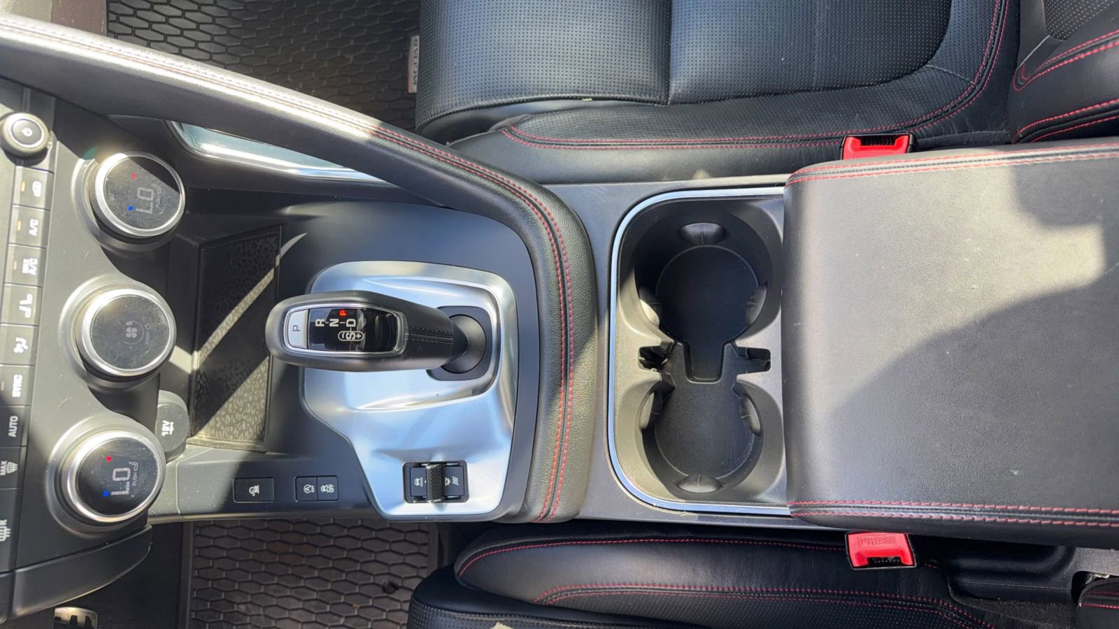 Used 2018 Jaguar E-PACE First Edition image 34