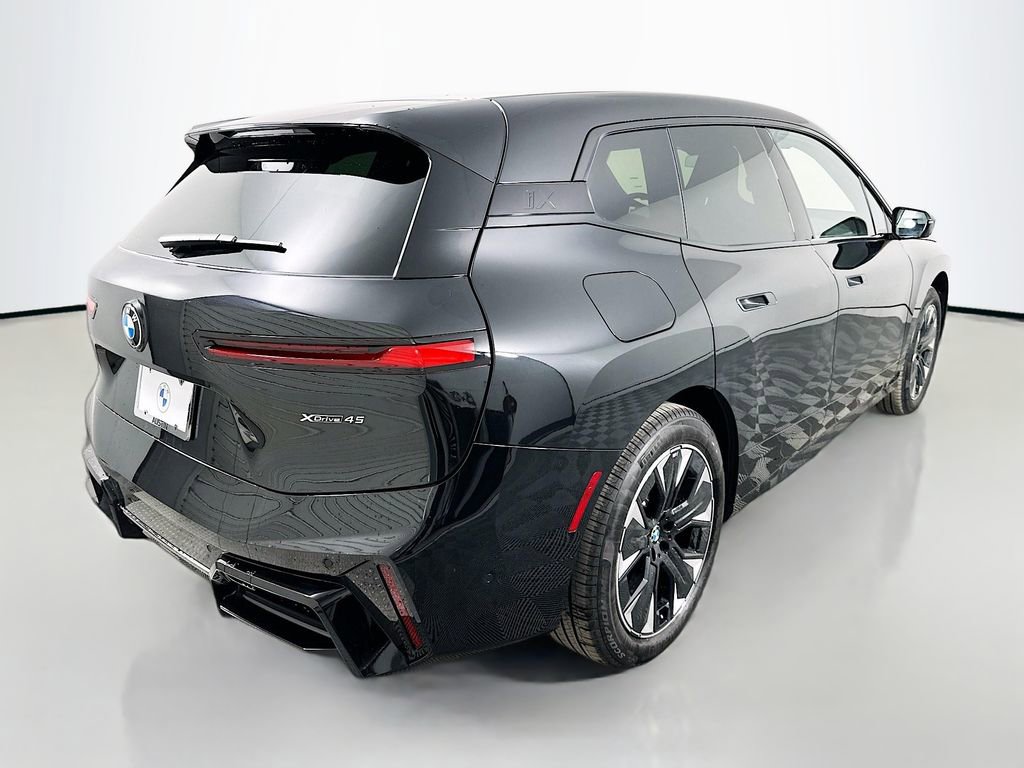 Used 2026 BMW iX xDrive45 w/ M Sport Package image 5