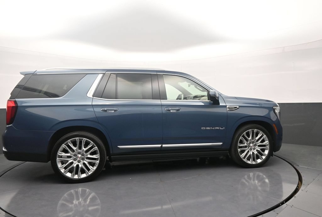 Used 2025 GMC Yukon Denali w/ Denali Reserve Package AWD/4WD image 8