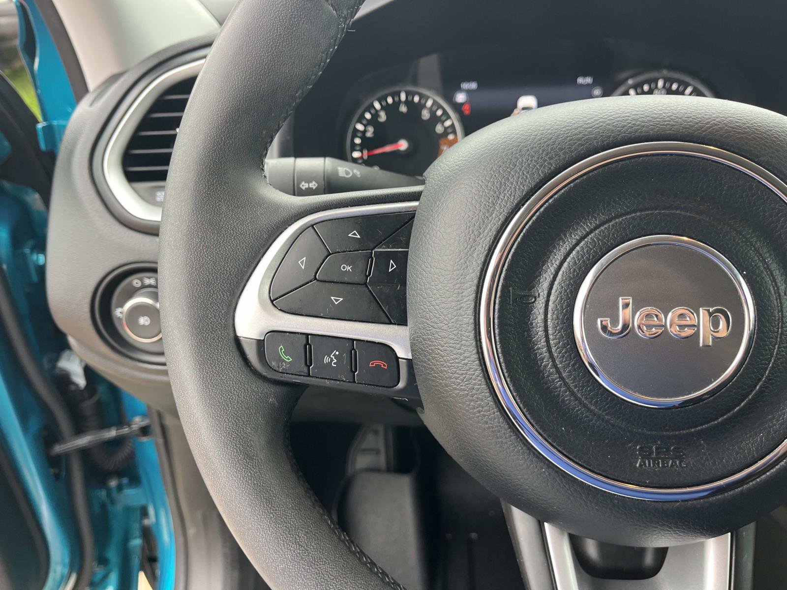 Used 2021 Jeep Renegade Latitude image 17