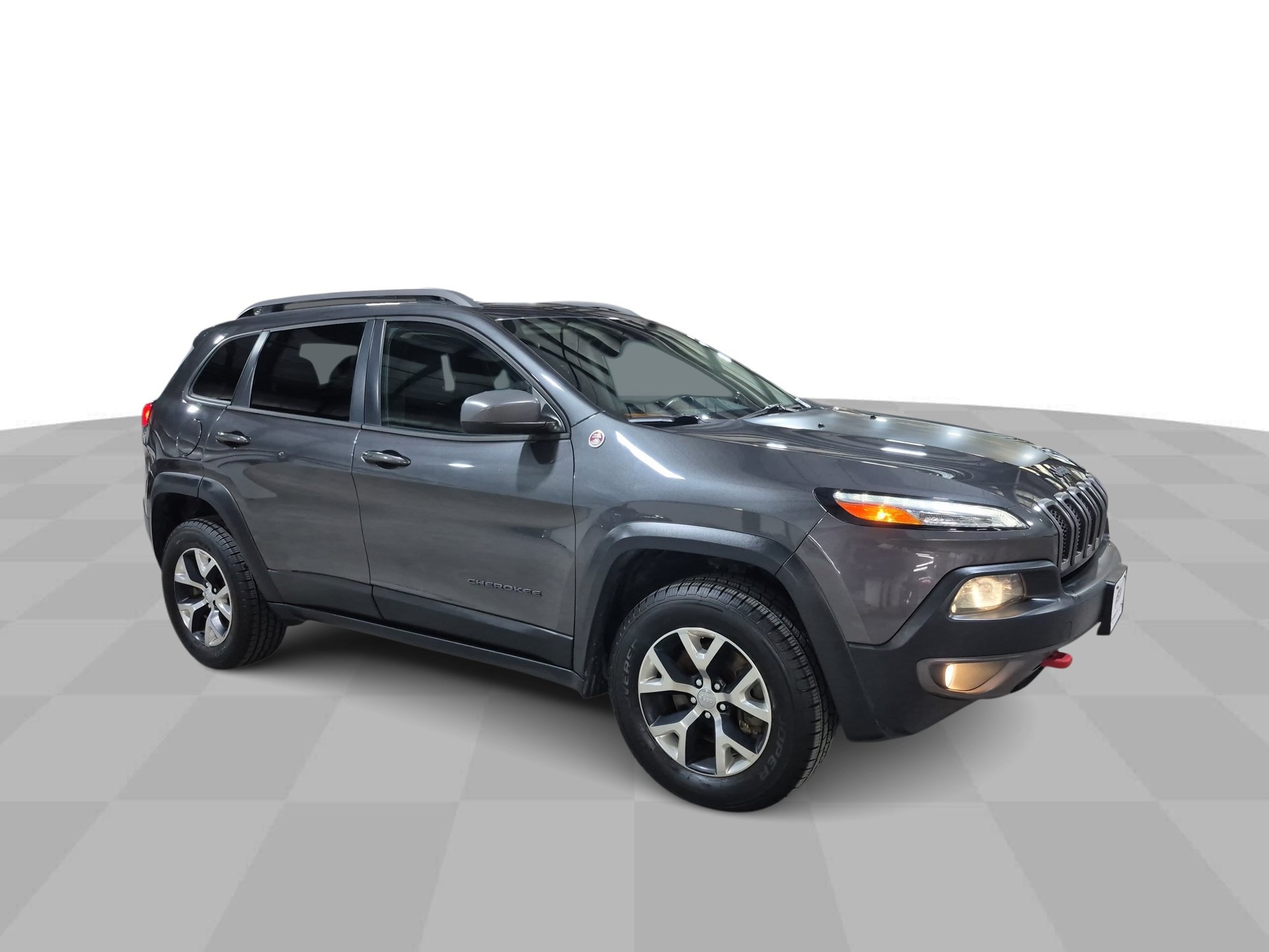 Used 2016 Jeep Cherokee Trailhawk w/ Comfort/Convenience Group AWD/4WD image 2