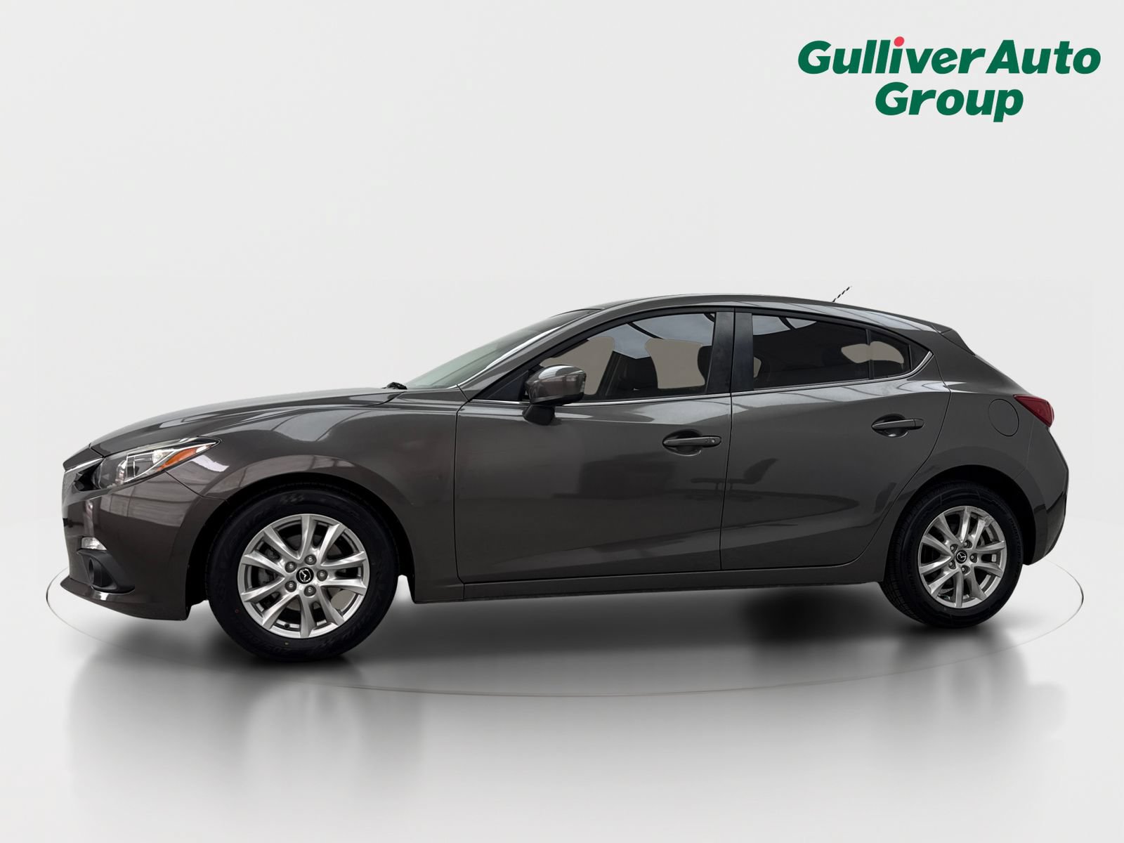 Used 2016 MAZDA MAZDA3 i Touring FWD image 2