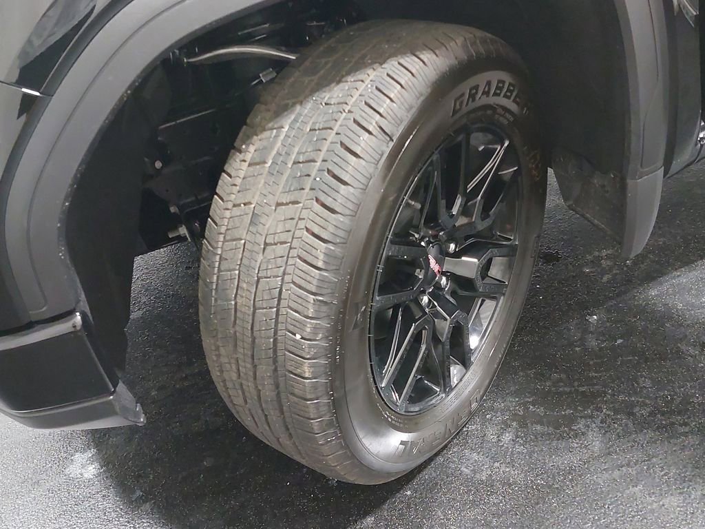 New 2026 GMC Sierra 1500 Elevation image 32