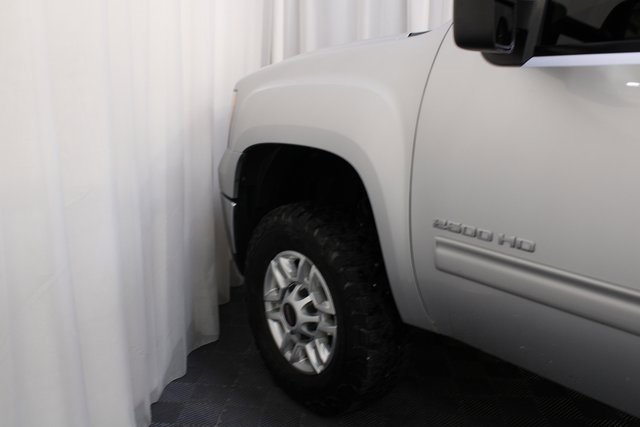 Used 2011 GMC Sierra 2500 SLT w/ Snow Plow Prep Package image 26