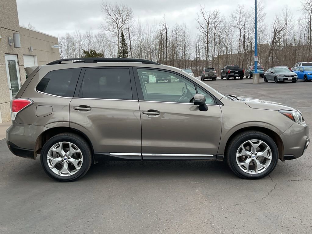 Used 2017 Subaru Forester 2.5i Touring w/ Popular Package #2 image 4