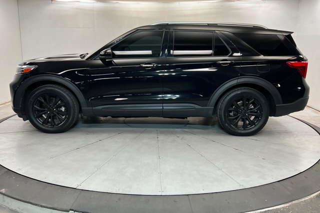 Used 2023 Ford Explorer Limited RWD image 2