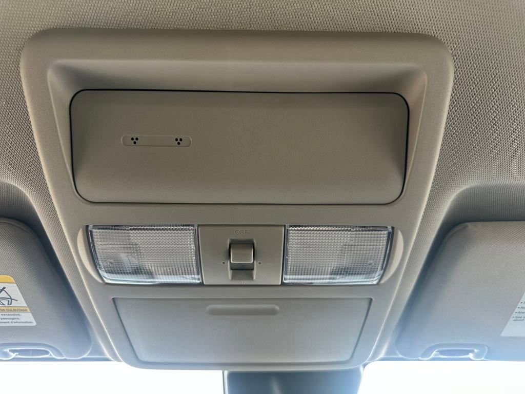 New 2025 Nissan Frontier SV w/ SV Convenience Package image 32