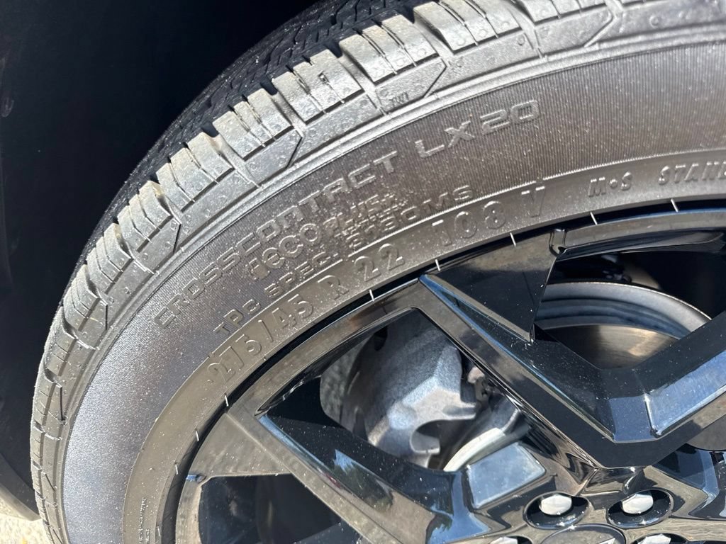 Used 2024 Chevrolet Traverse RS w/ LPO, Floor Liner Package AWD/4WD image 39