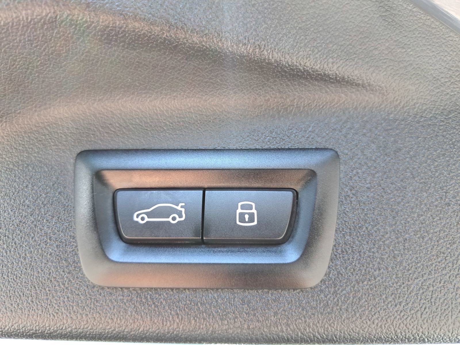 Used 2024 BMW X7 xDrive40i image 15