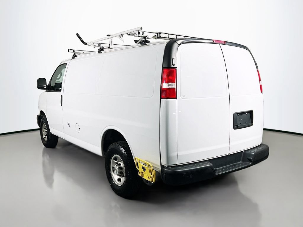 Used 2022 Chevrolet Express 2500 RWD image 7