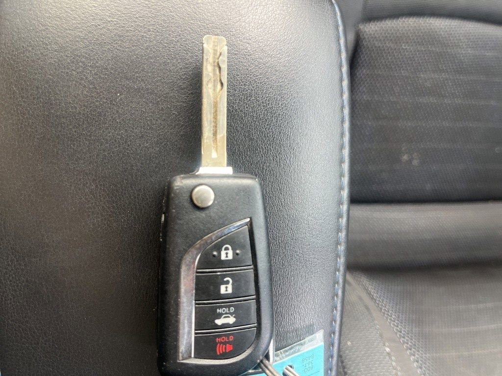 Used 2020 Toyota Corolla SE image 19