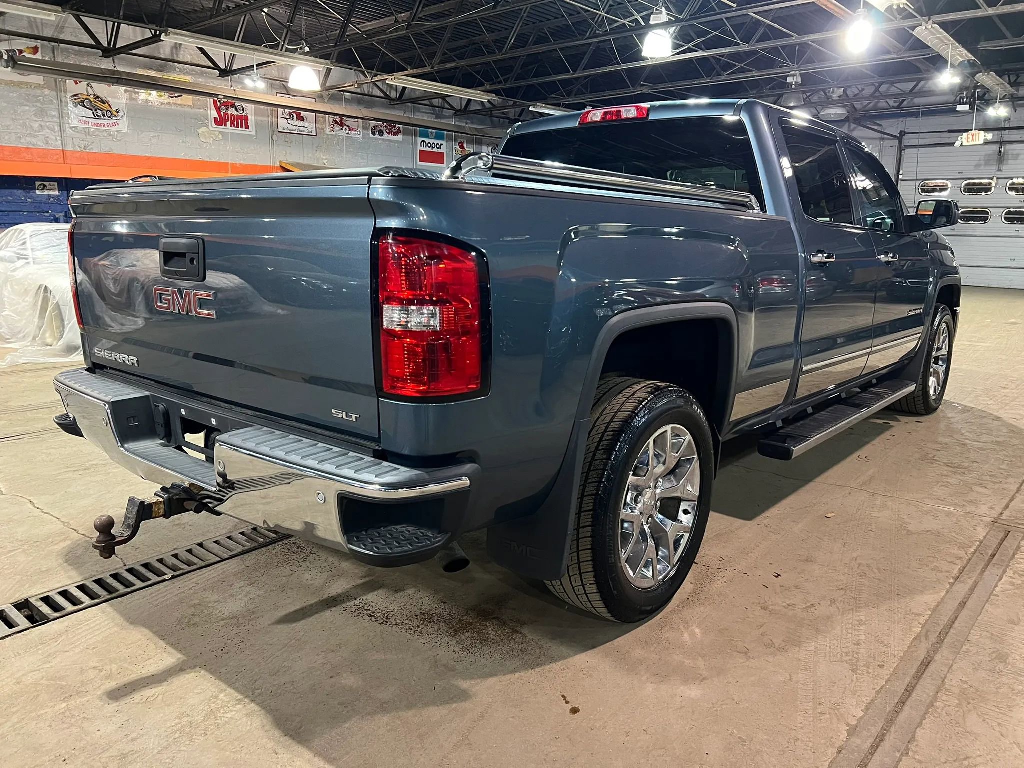 Used 2014 GMC Sierra 1500 SLT w/ SLT Crew Cab Value Package image 3