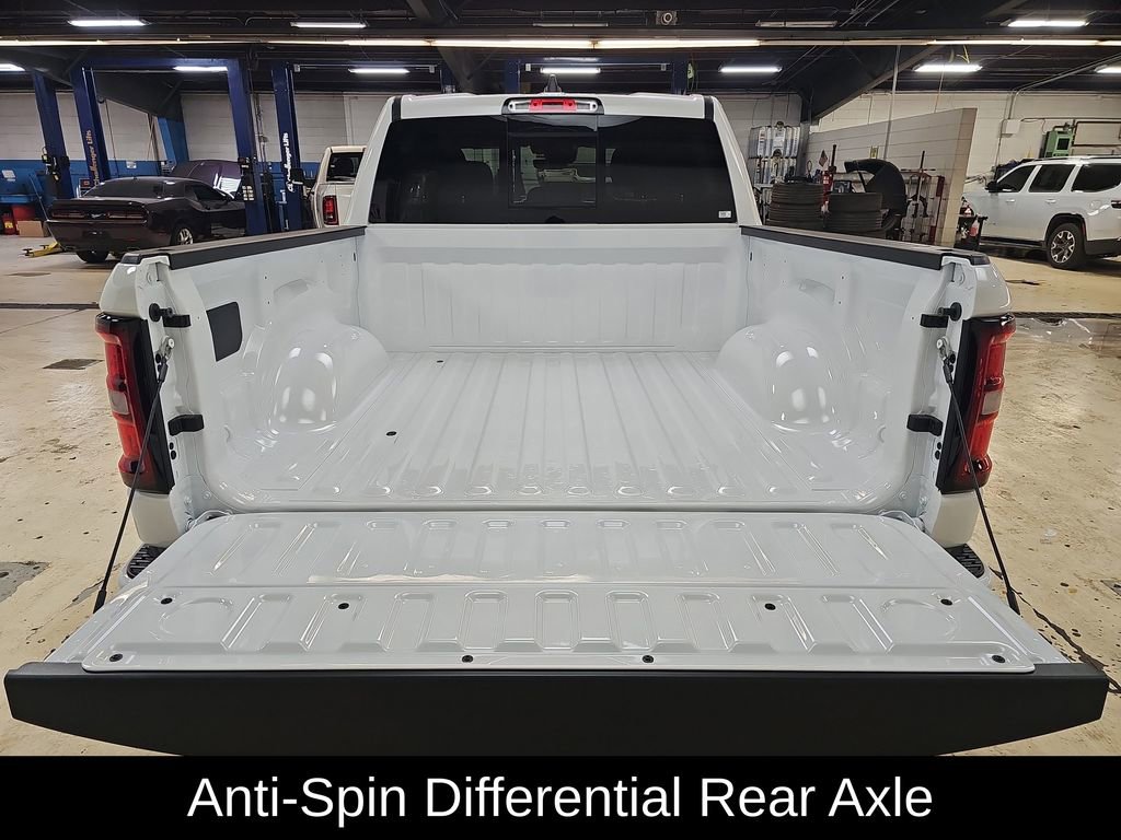 New 2026 RAM 1500 4x4 Crew Cab image 24