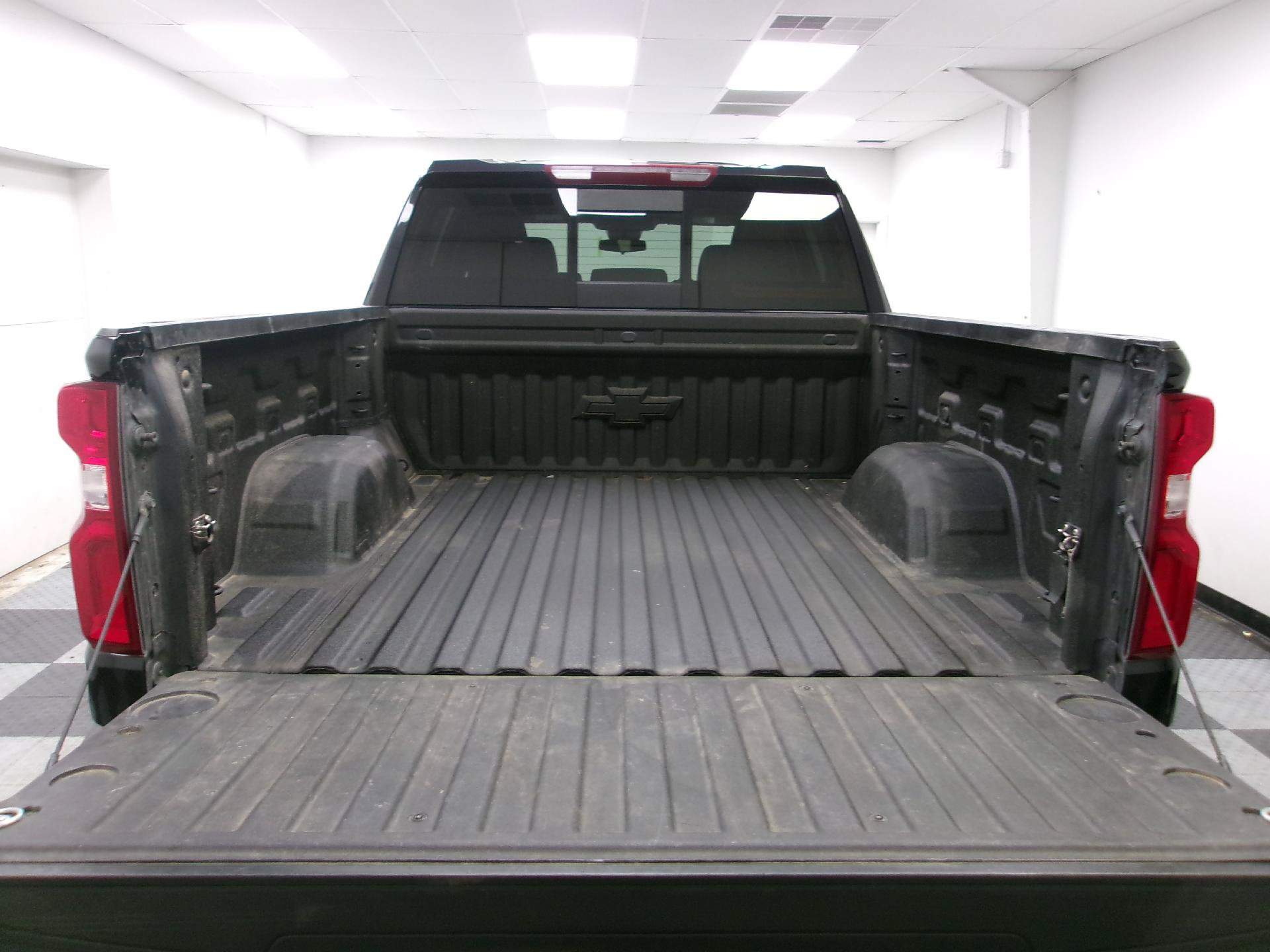 Used 2024 Chevrolet Silverado 1500 RST w/ Convenience Package II AWD/4WD image 11