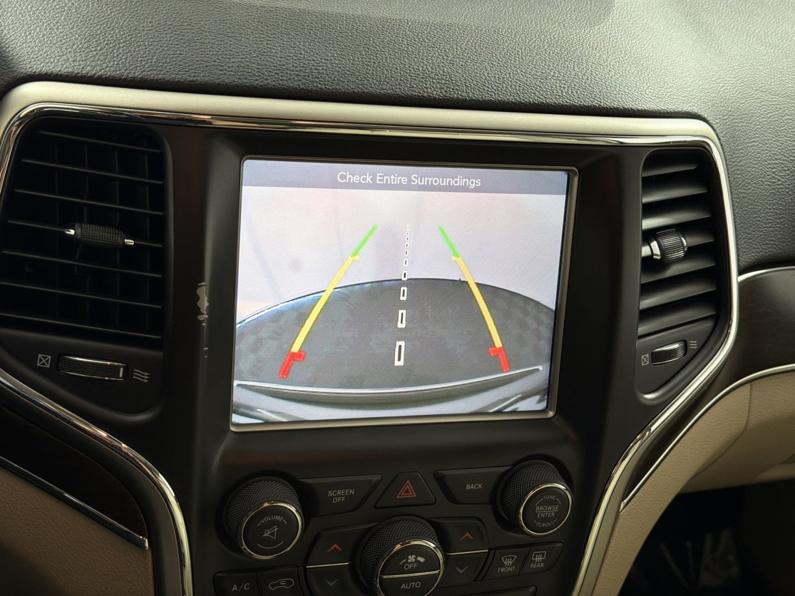 Used 2015 Jeep Grand Cherokee Limited AWD/4WD image 19