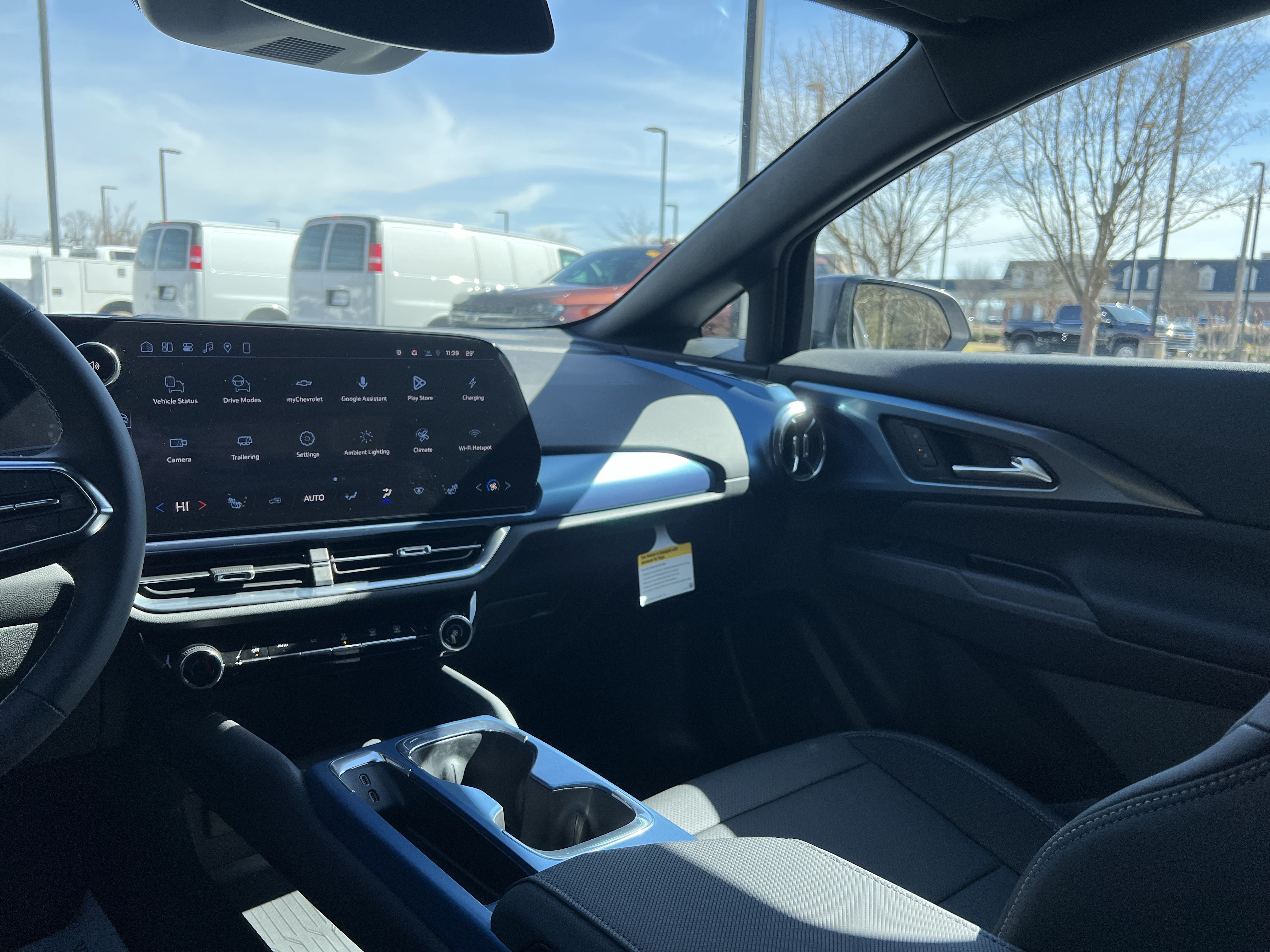 New 2026 Chevrolet Equinox EV LT AWD/4WD image 24