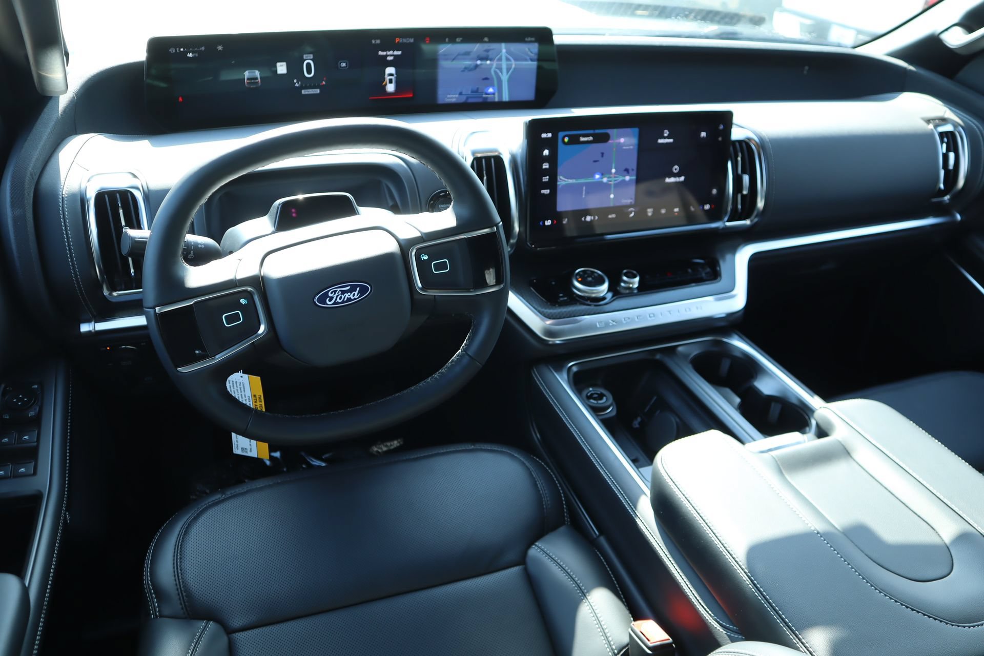 New 2027 Ford Expedition Platinum w/ Stealth Appearance Package AWD/4WD image 2