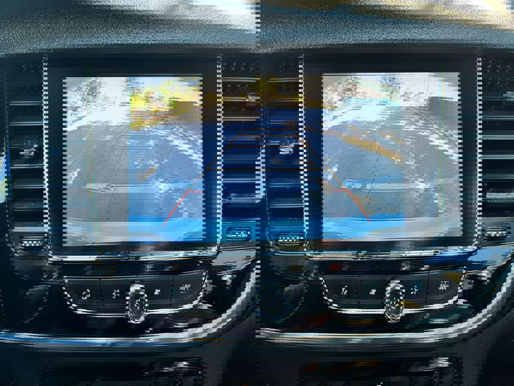 Used 2020 Buick Encore Preferred image 26