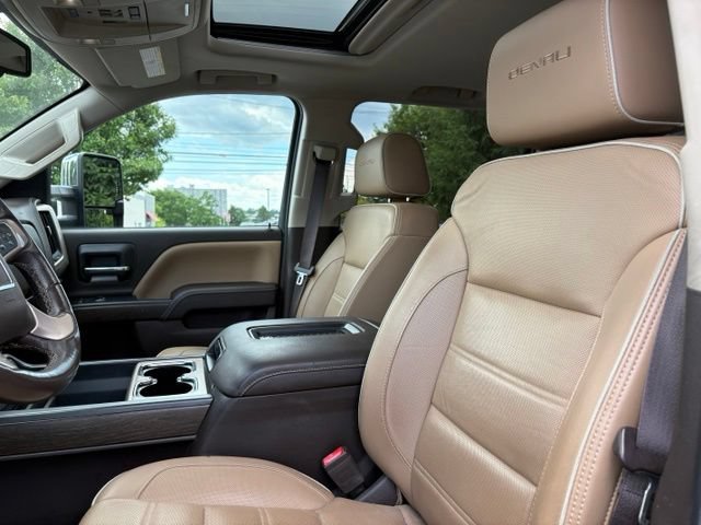Used 2018 GMC Sierra 2500 Denali w/ Duramax Plus Package AWD/4WD image 28