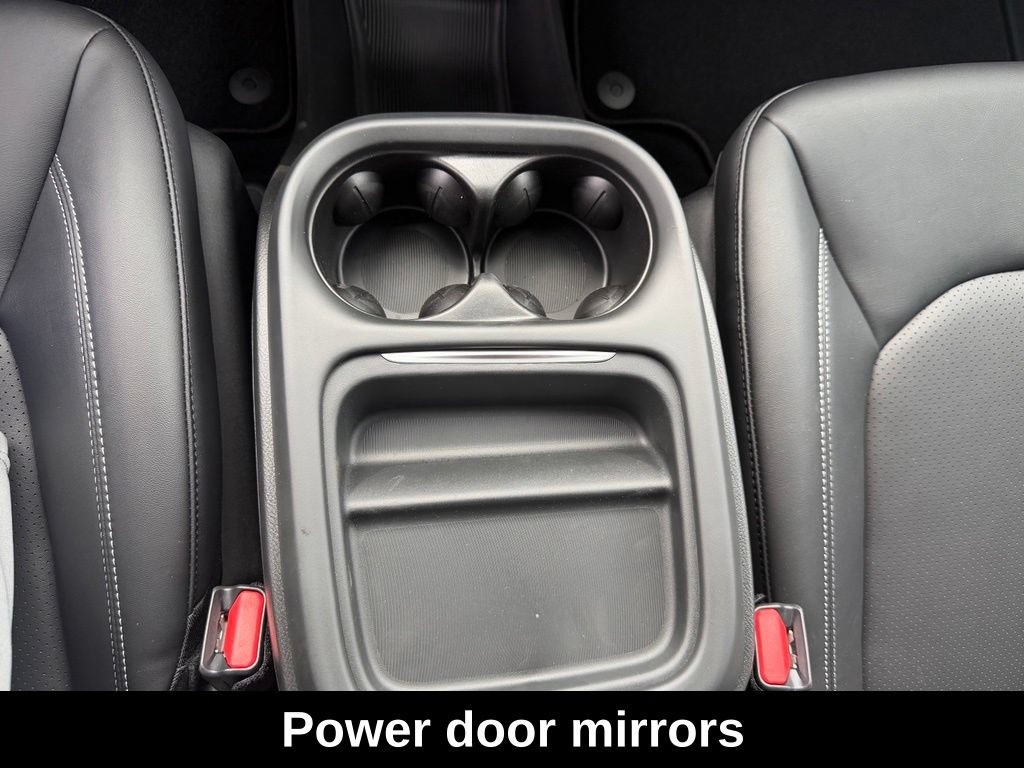 New 2027 Chrysler Pacifica Select w/ Family Tech Group FWD image 19
