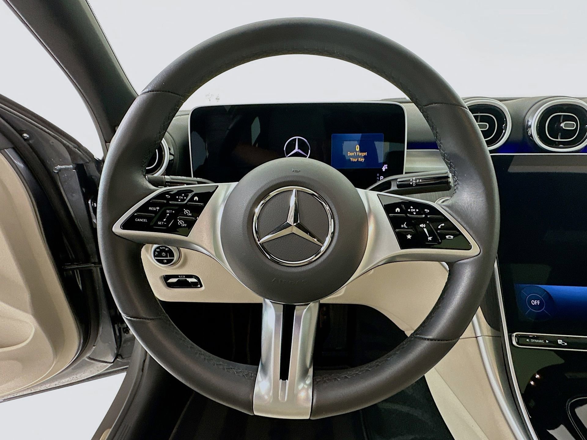 Used 2025 Mercedes-Benz C 300 Sedan image 12