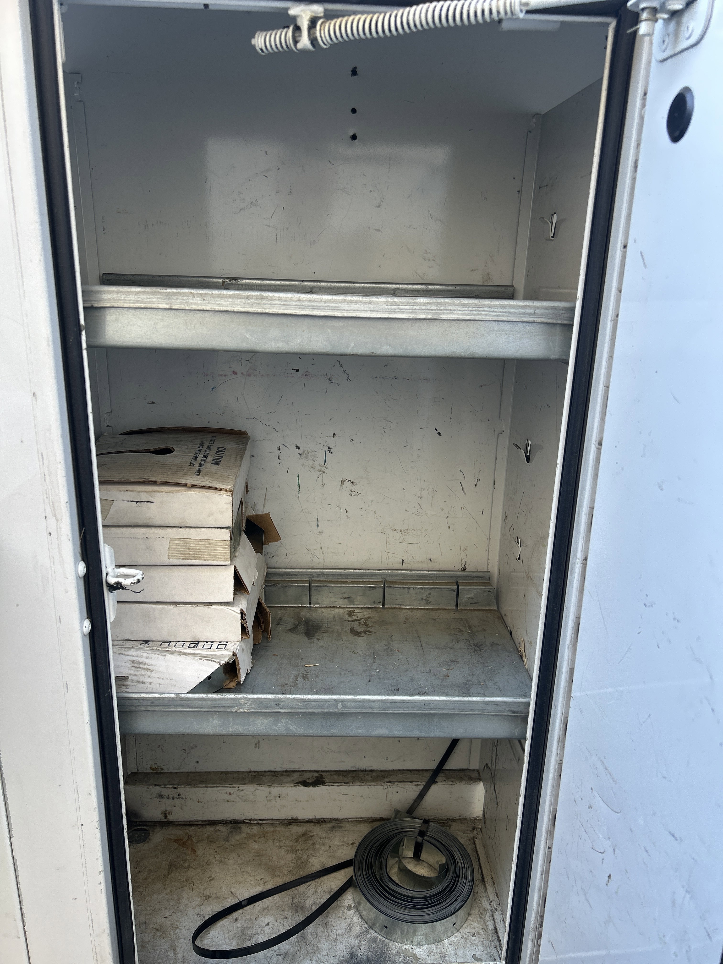 Used 2016 Ford E-350 and Econoline 350 Super Duty RWD image 16