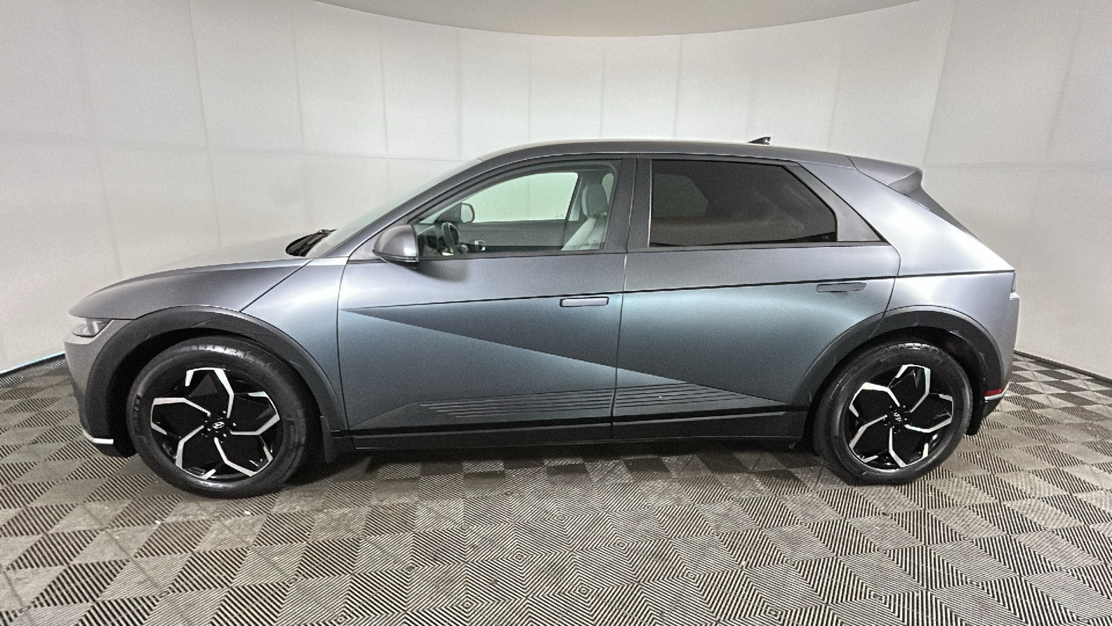 Used 2023 Hyundai Ioniq 5 SEL AWD/4WD image 7