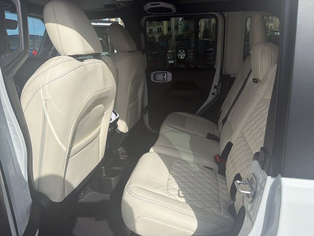 Used 2020 Jeep Wrangler Unlimited Sahara w/ Uconnect 4C Nav & Sound Group image 18