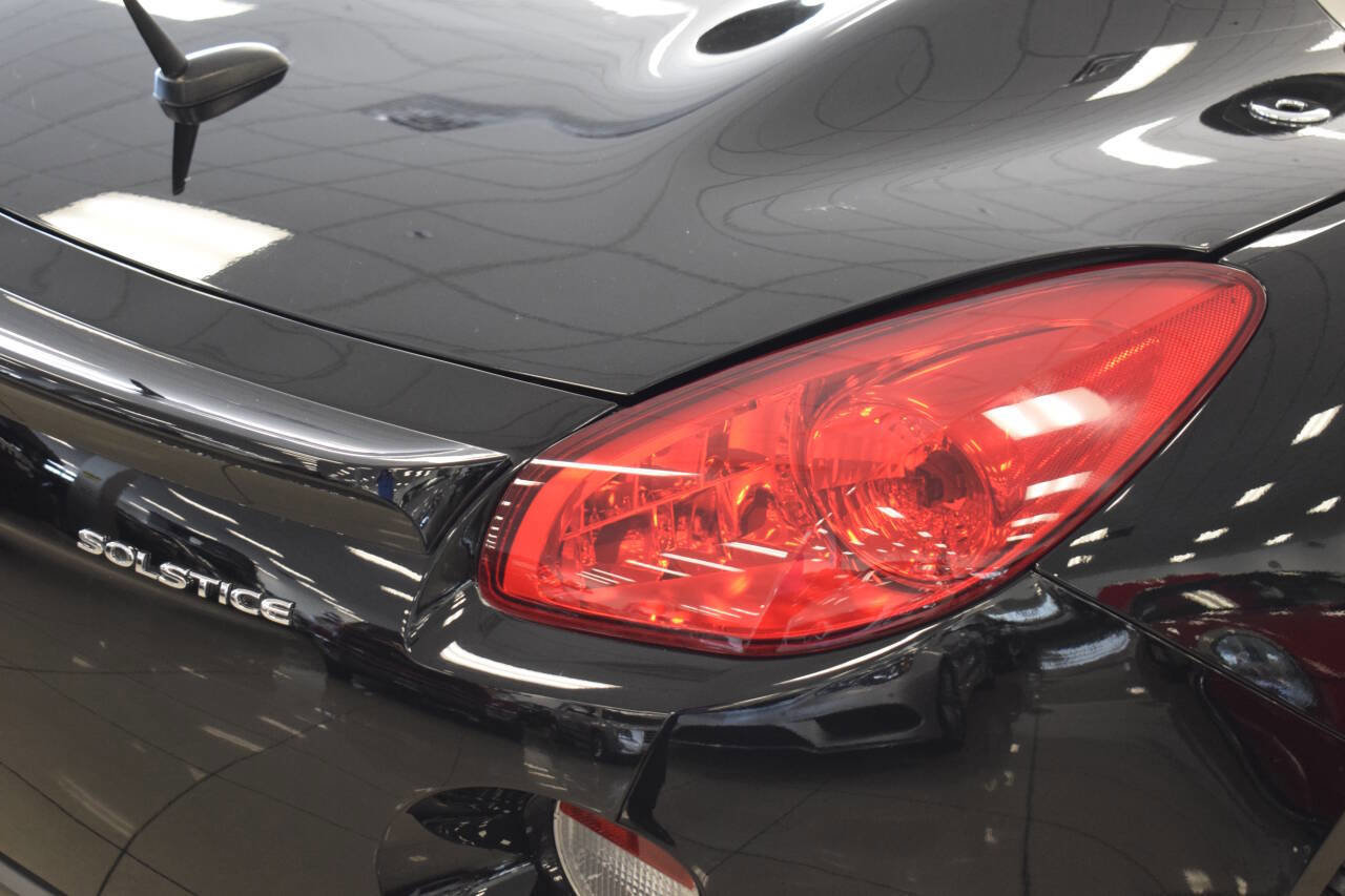 Used 2007 Pontiac Solstice Base 2dr Convertible w/ Premium Package image 26