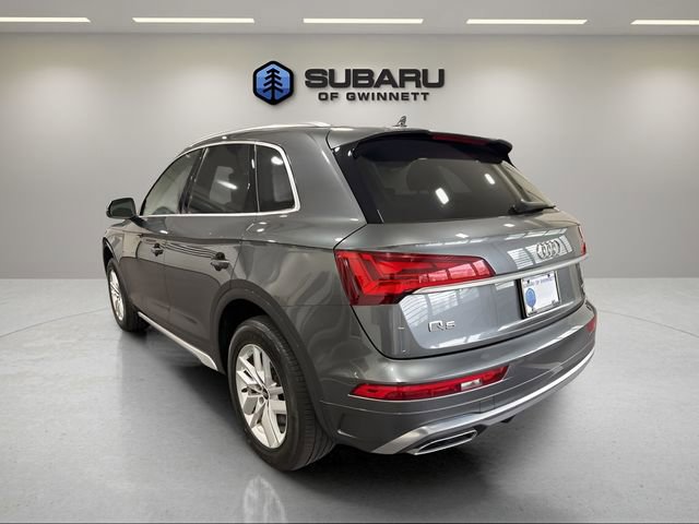 Used 2023 Audi Q5 2.0T Premium w/ Convenience Package image 3