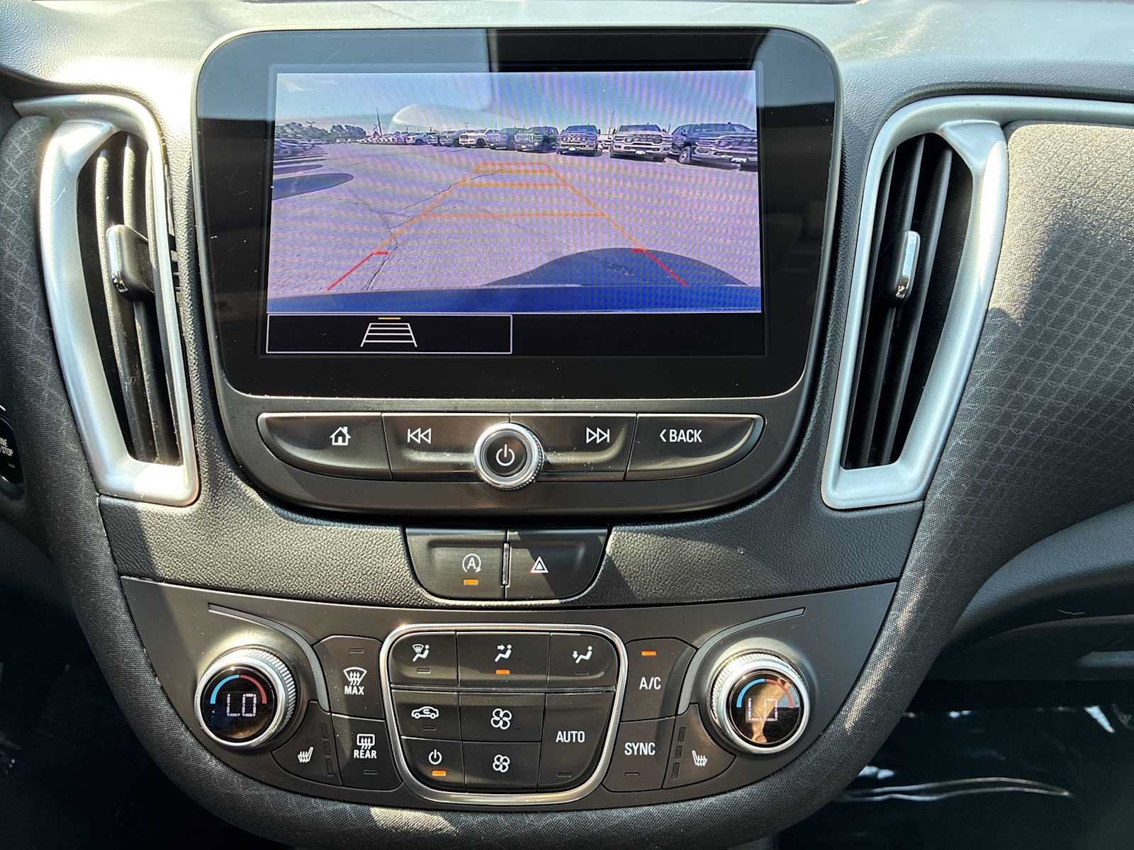 Used 2023 Chevrolet Malibu LT FWD image 22