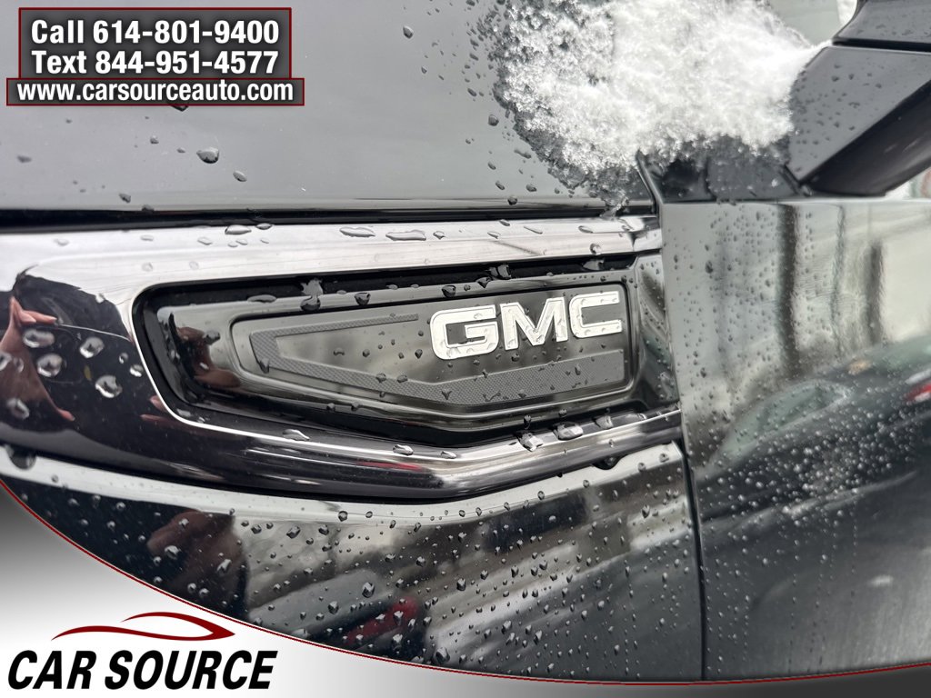 Used 2024 GMC Yukon Denali Ultimate image 3
