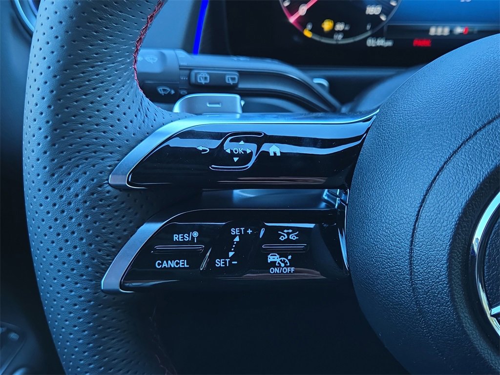 New 2026 Mercedes-Benz GLB 250 4MATIC image 21