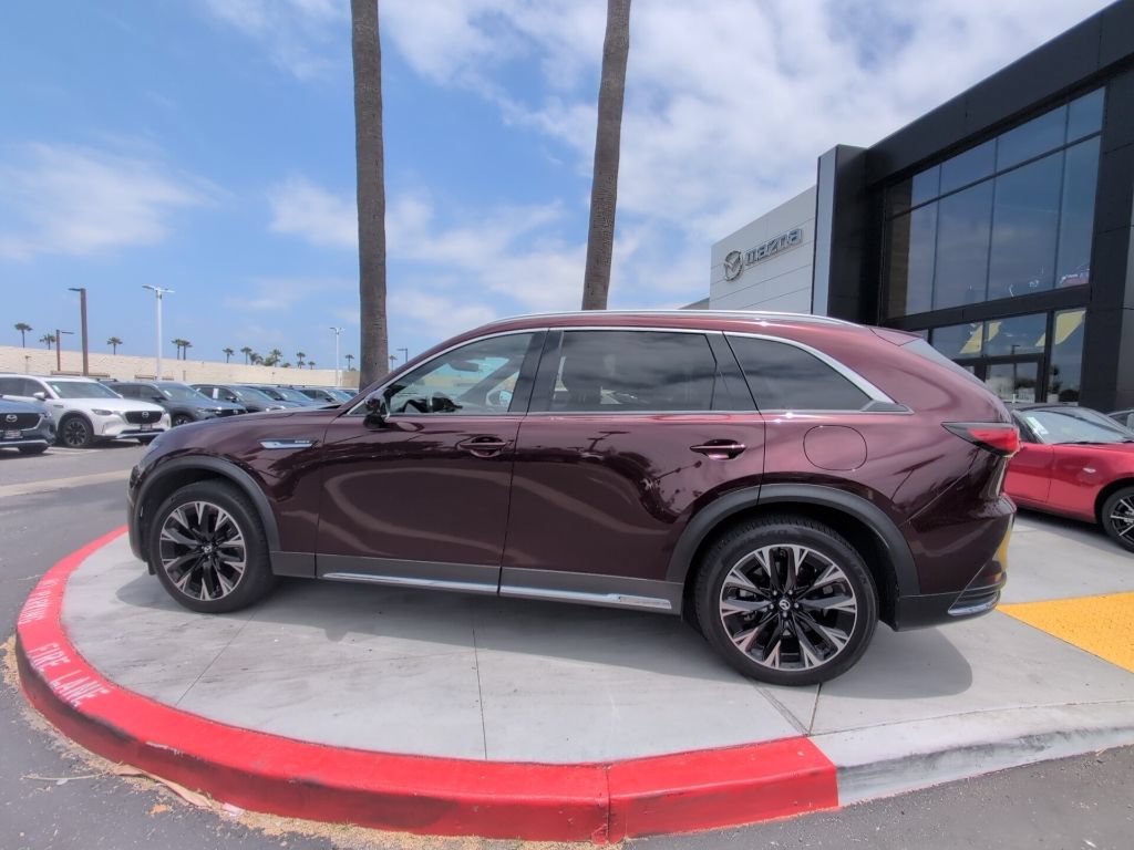 Used 2024 MAZDA CX-90 Plug-In Hybrid w/ Premium Plus AWD/4WD image 8