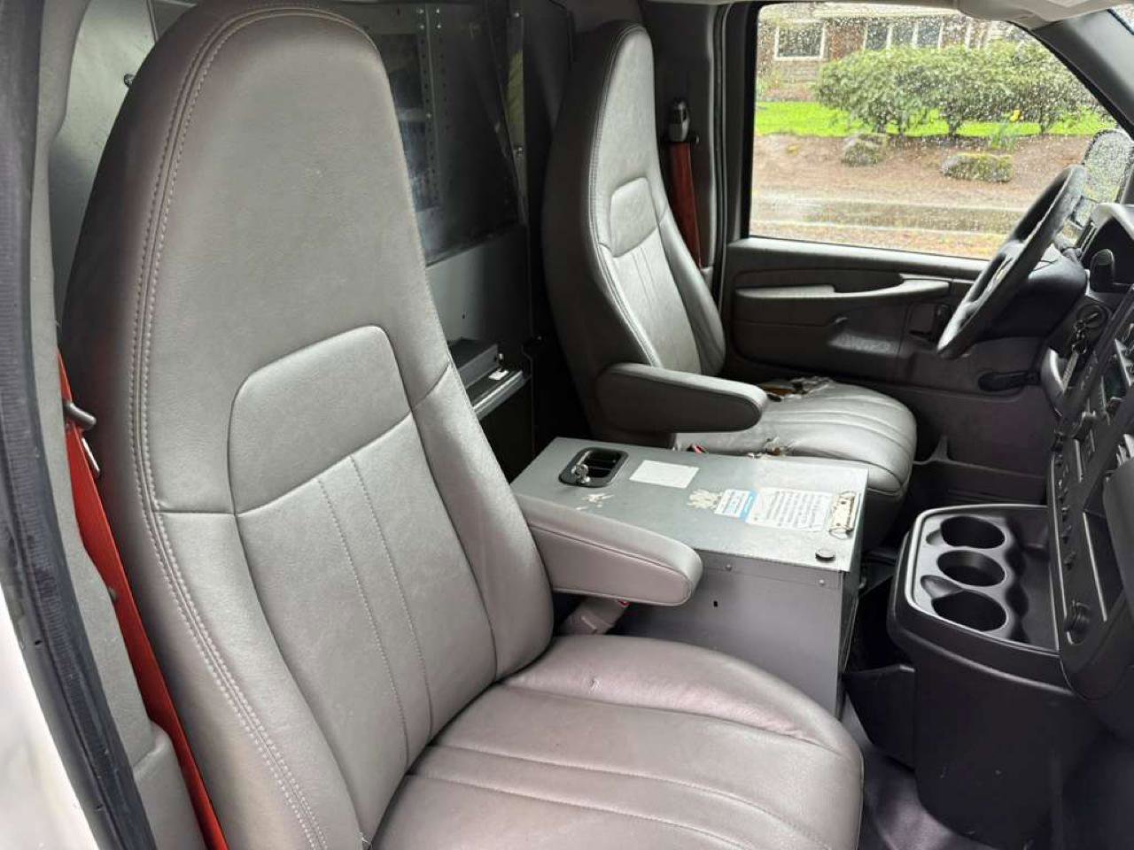 Used 2013 Chevrolet Express 2500 image 11