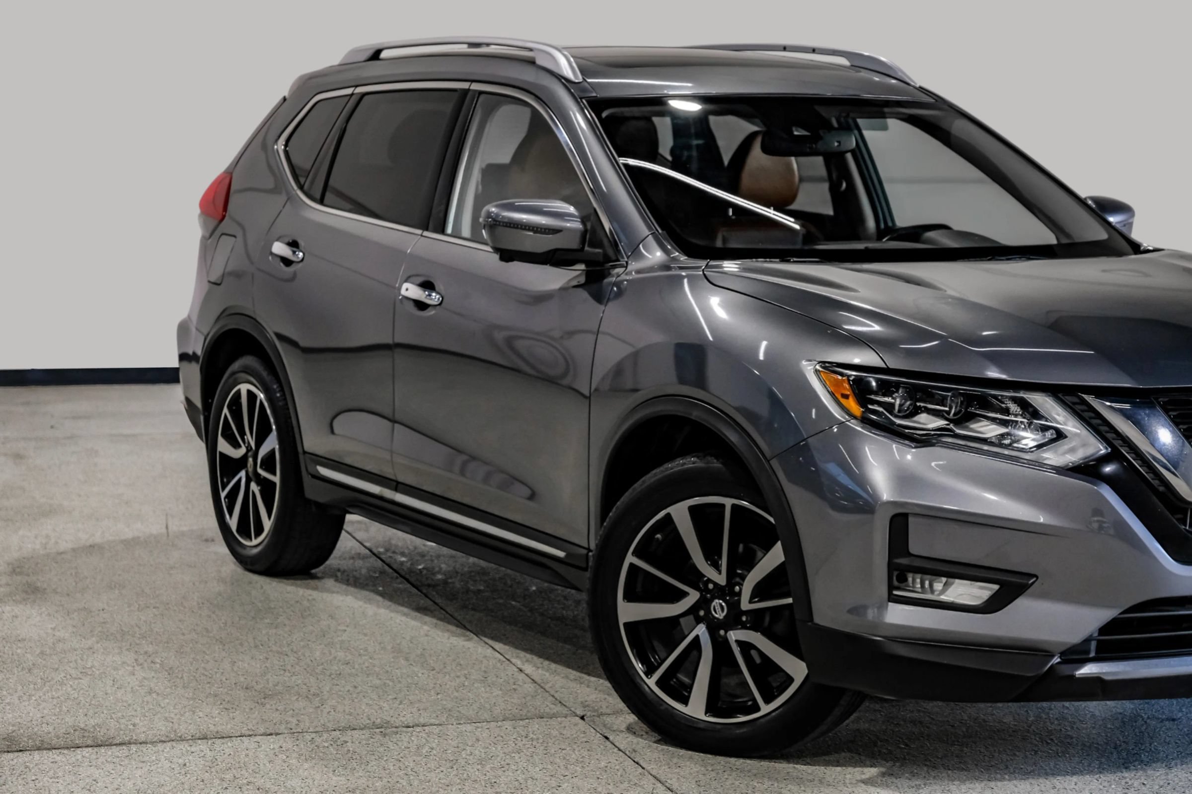 Used 2018 Nissan Rogue SL w/ Premium Package FWD image 13