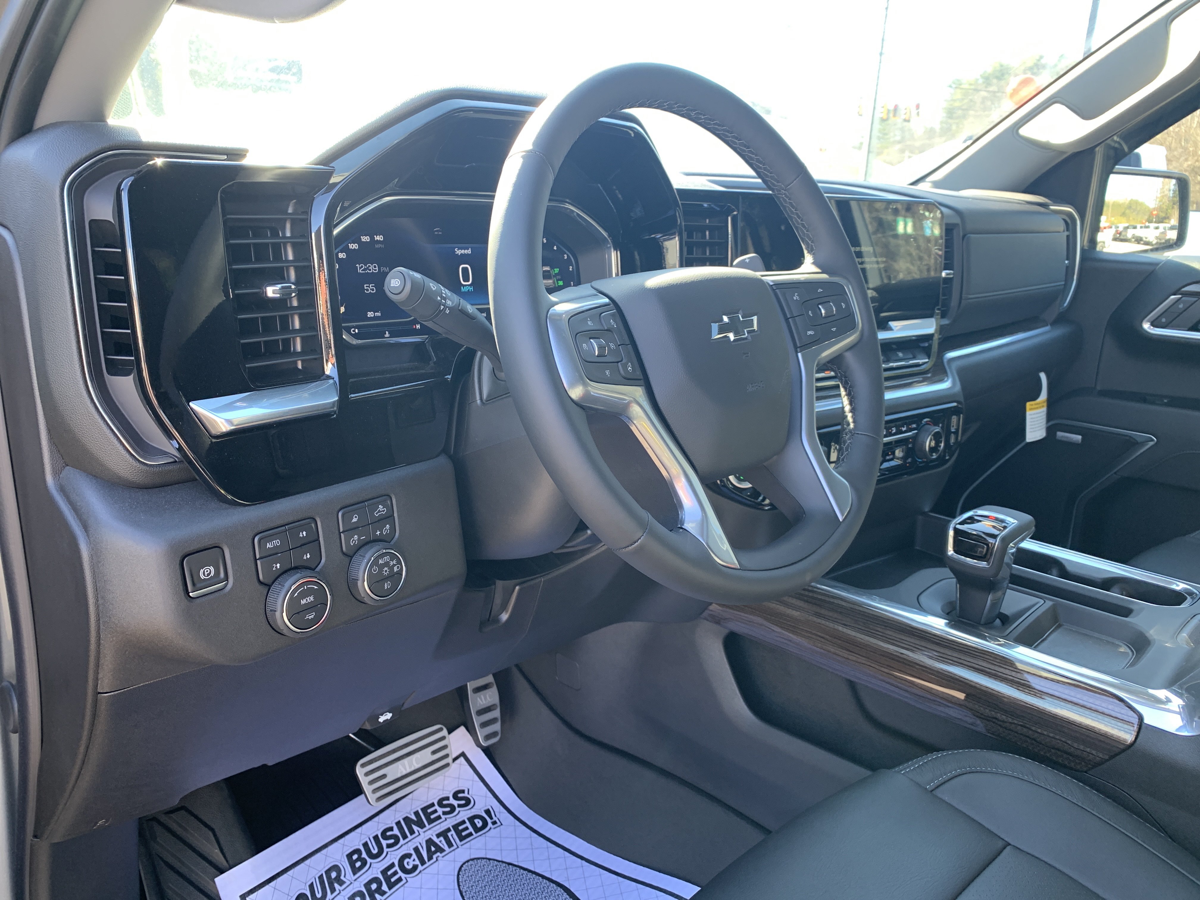 New 2025 Chevrolet Silverado 1500 RST AWD/4WD image 15