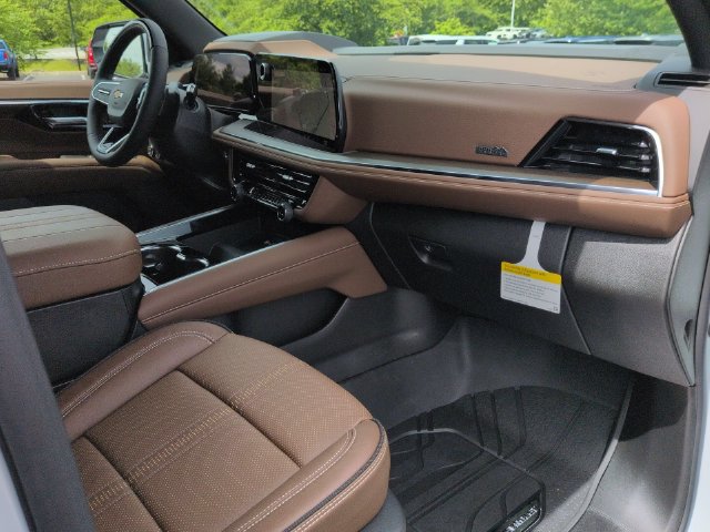 New 2026 Chevrolet Tahoe High Country AWD/4WD image 32
