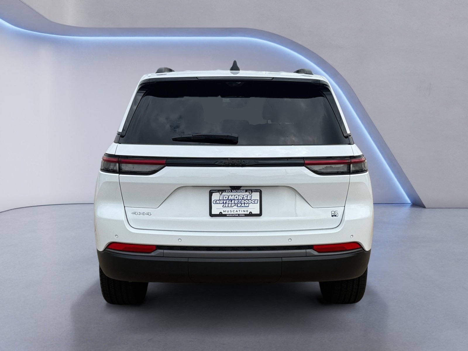 New 2026 Jeep Grand Cherokee Limited AWD/4WD image 4