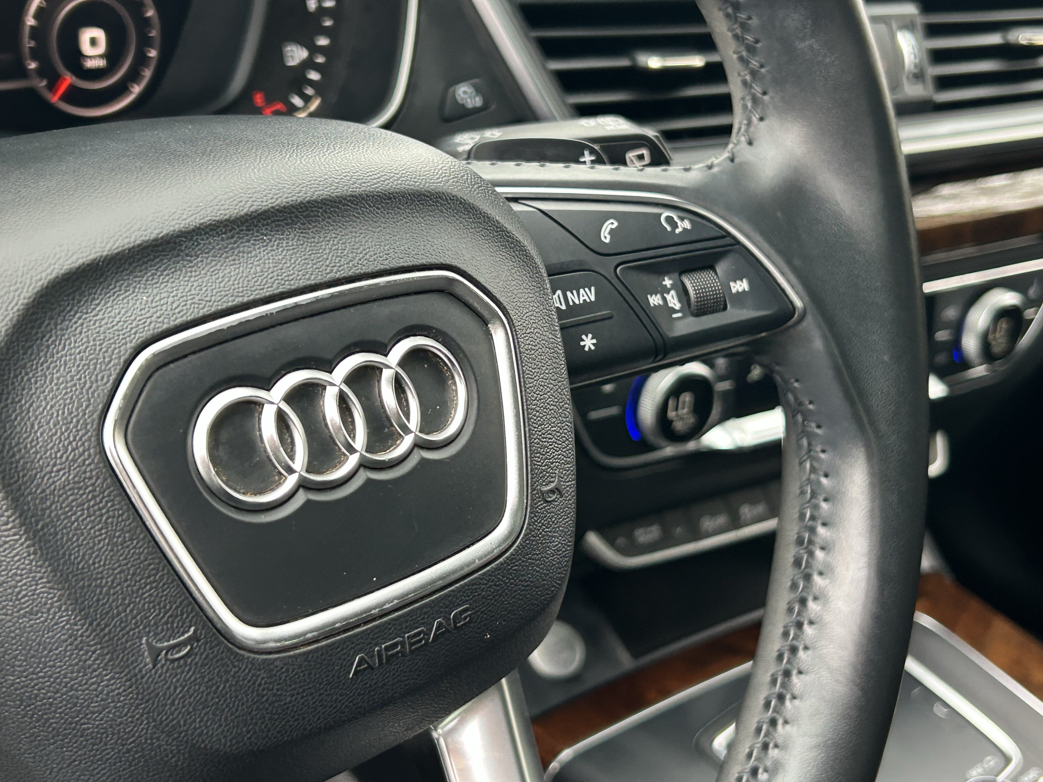 Used 2018 Audi Q5 2.0T Premium Plus AWD/4WD image 29