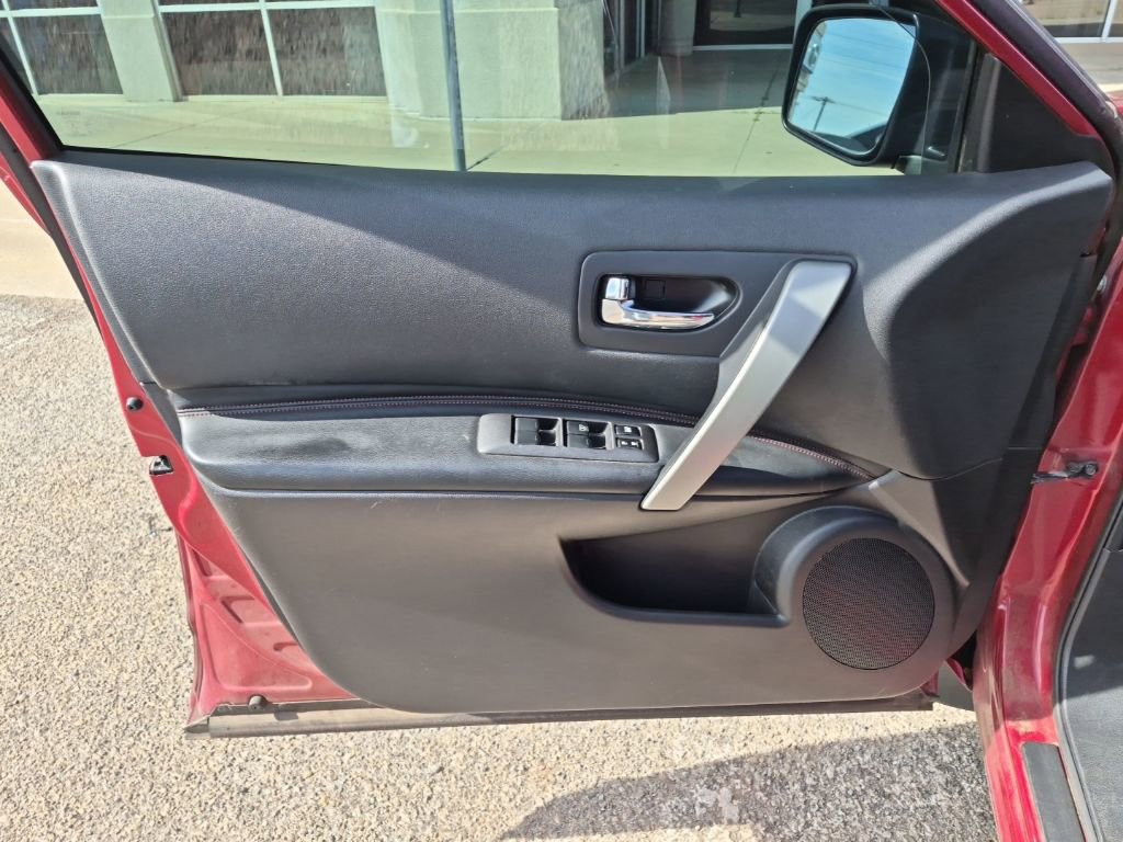 Used 2013 Nissan Rogue SL image 10