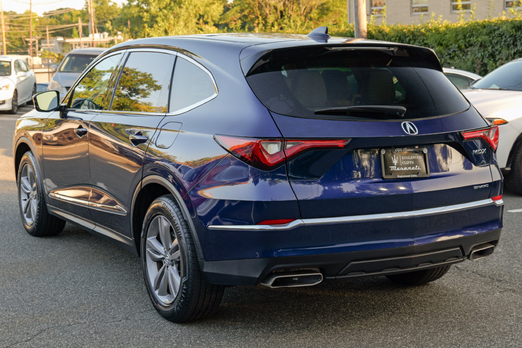 Used 2023 Acura MDX SH-AWD image 5
