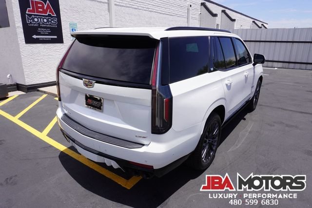 Used 2023 Cadillac Escalade V AWD/4WD image 18