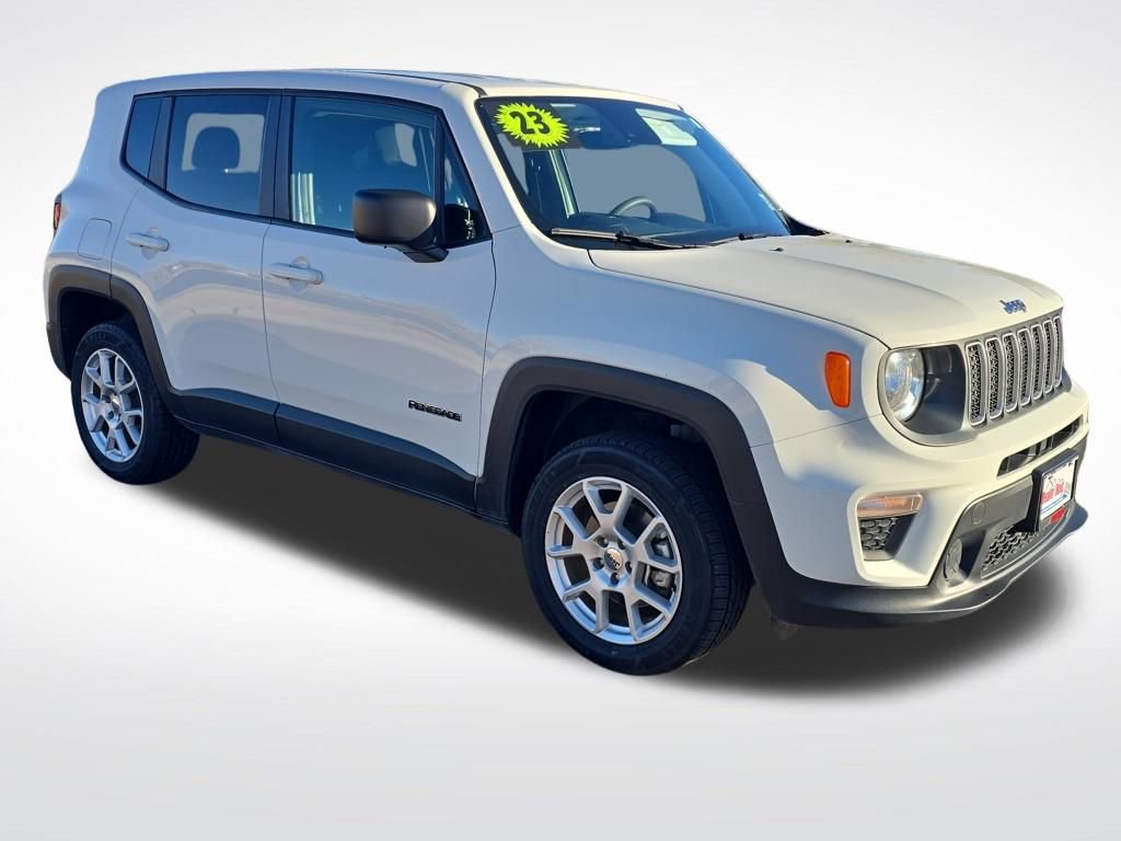 Used 2023 Jeep Renegade Latitude image 9