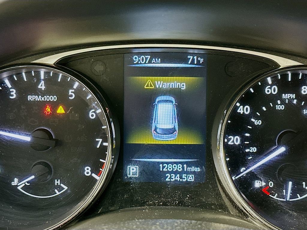 Used 2015 Nissan Rogue S image 12